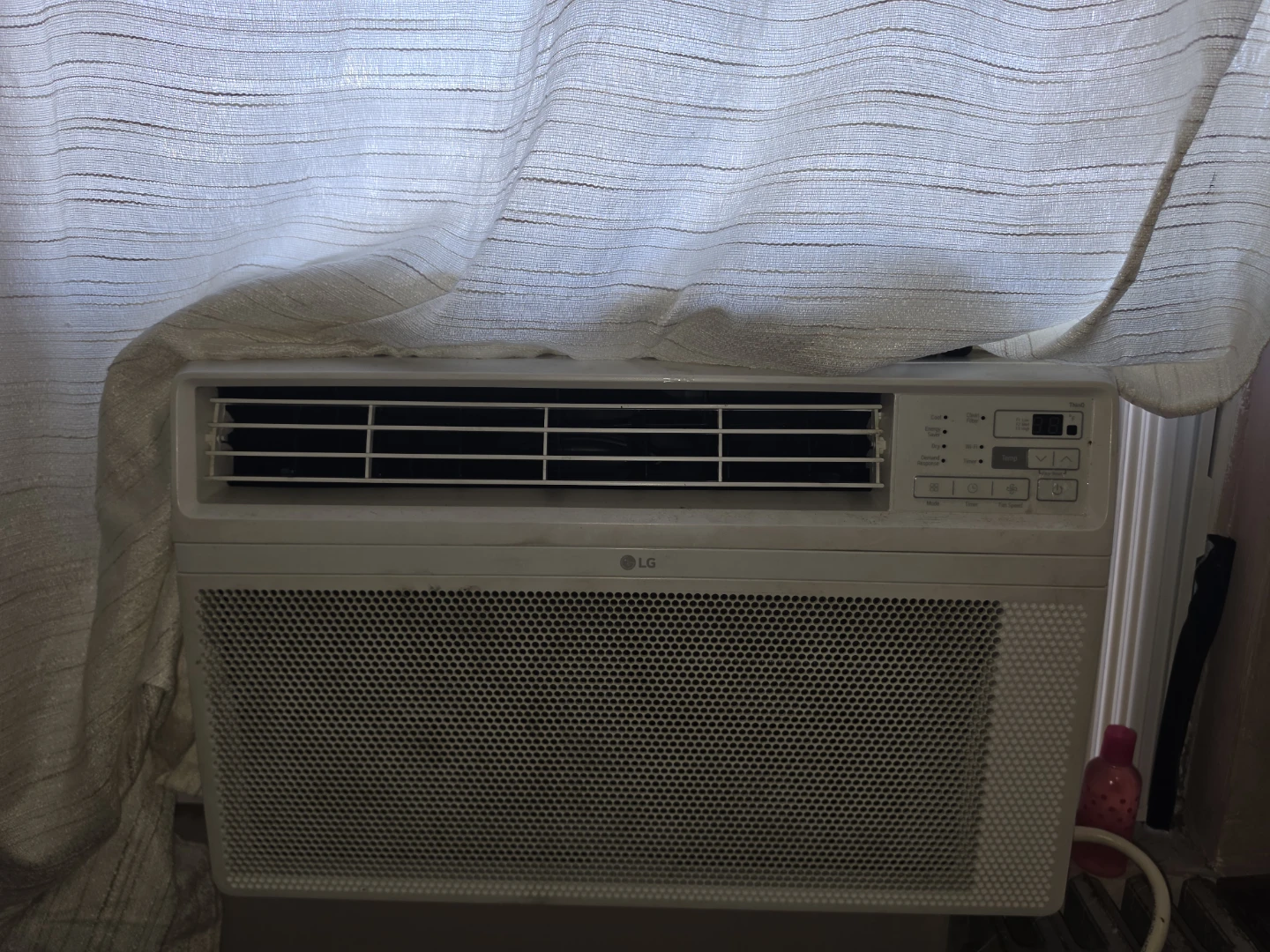 LG ThinQ Window Air Conditioner - photo 3