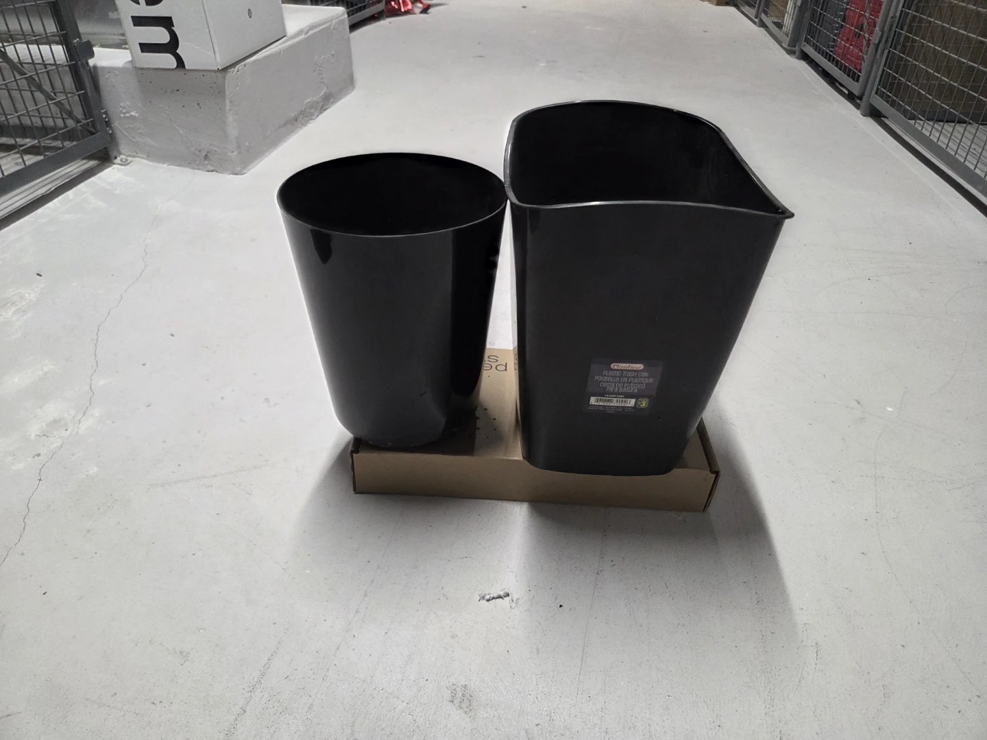 Pettibon System Plastic Waste Bins - photo 5