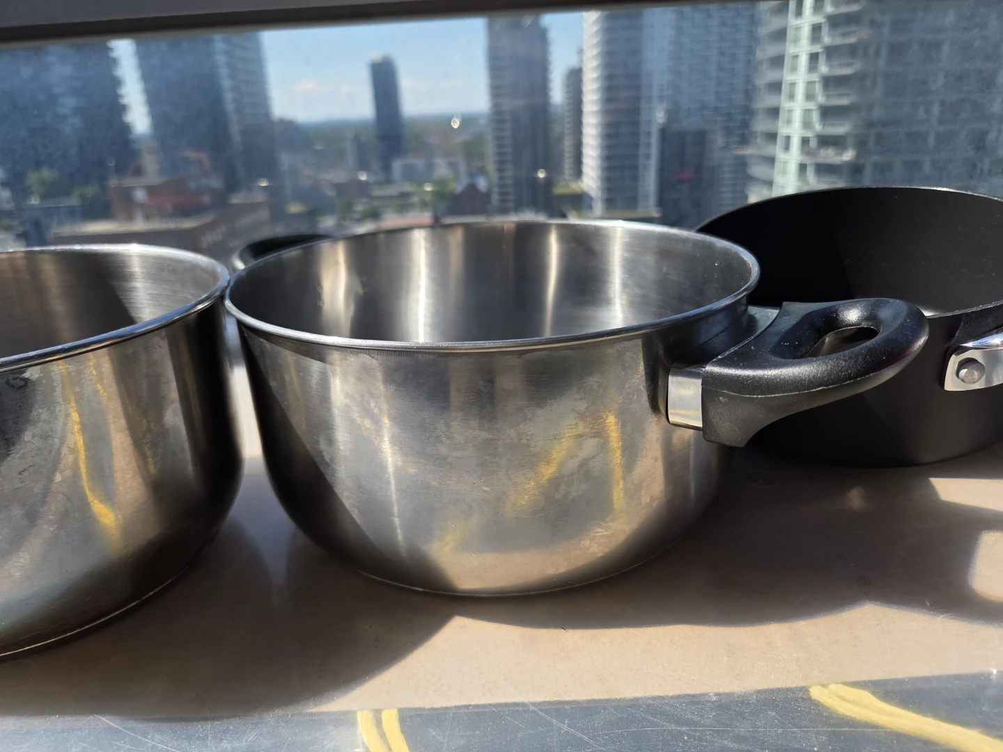 Set of 3 Saucepans - Stainless Steel and Non-stick - photo 2