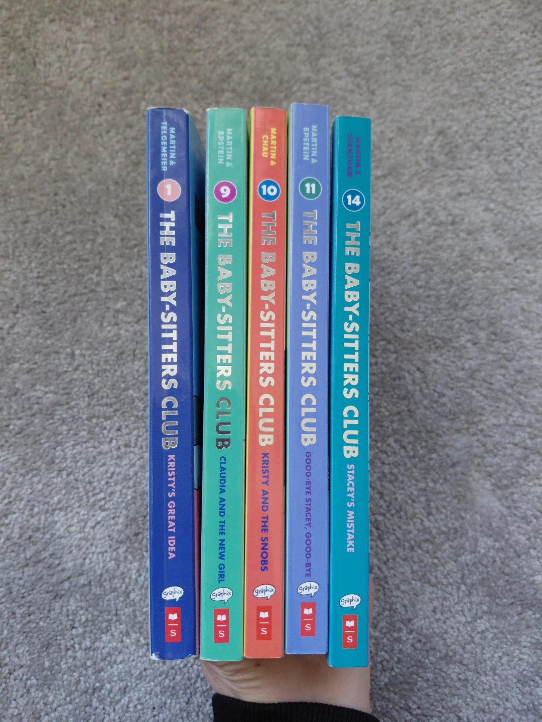 The Baby-Sitters Club Graphic Novels (Set of 5) - photo 2