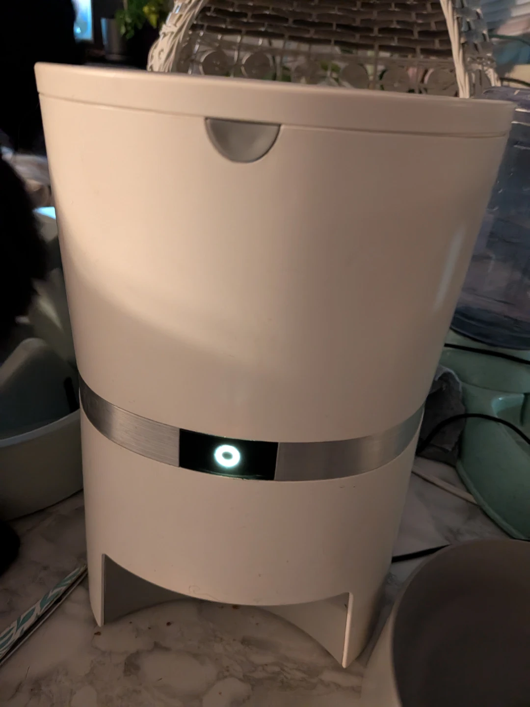 HoneyGuardian Automatic Pet Feeder - photo 2