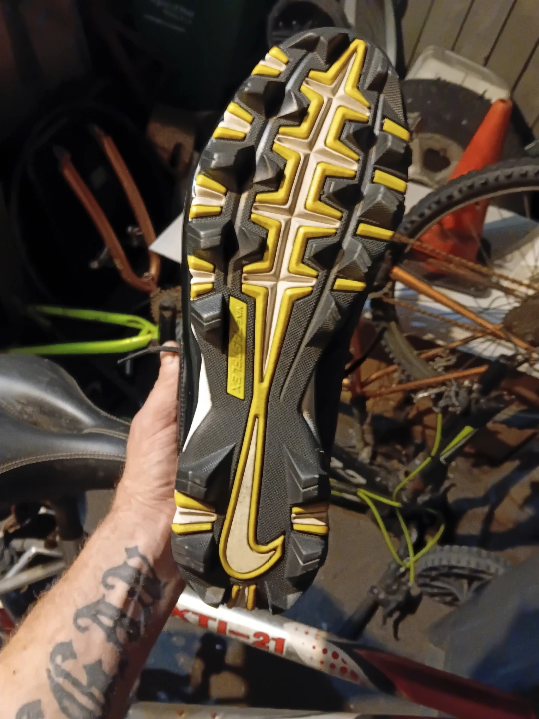 Nike Alpha Shark Cleats - photo 2