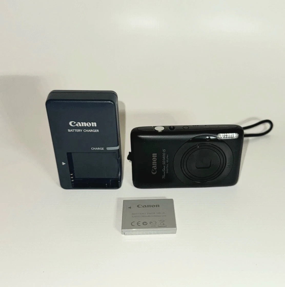 Canon PowerShot SD1400 IS Digital ELPH Digital Camera