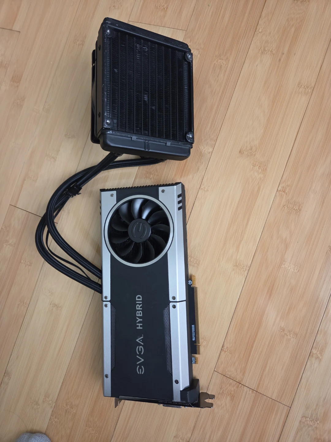 EVGA GeForce GTX 1070 HYBRID Graphics Card - photo 2