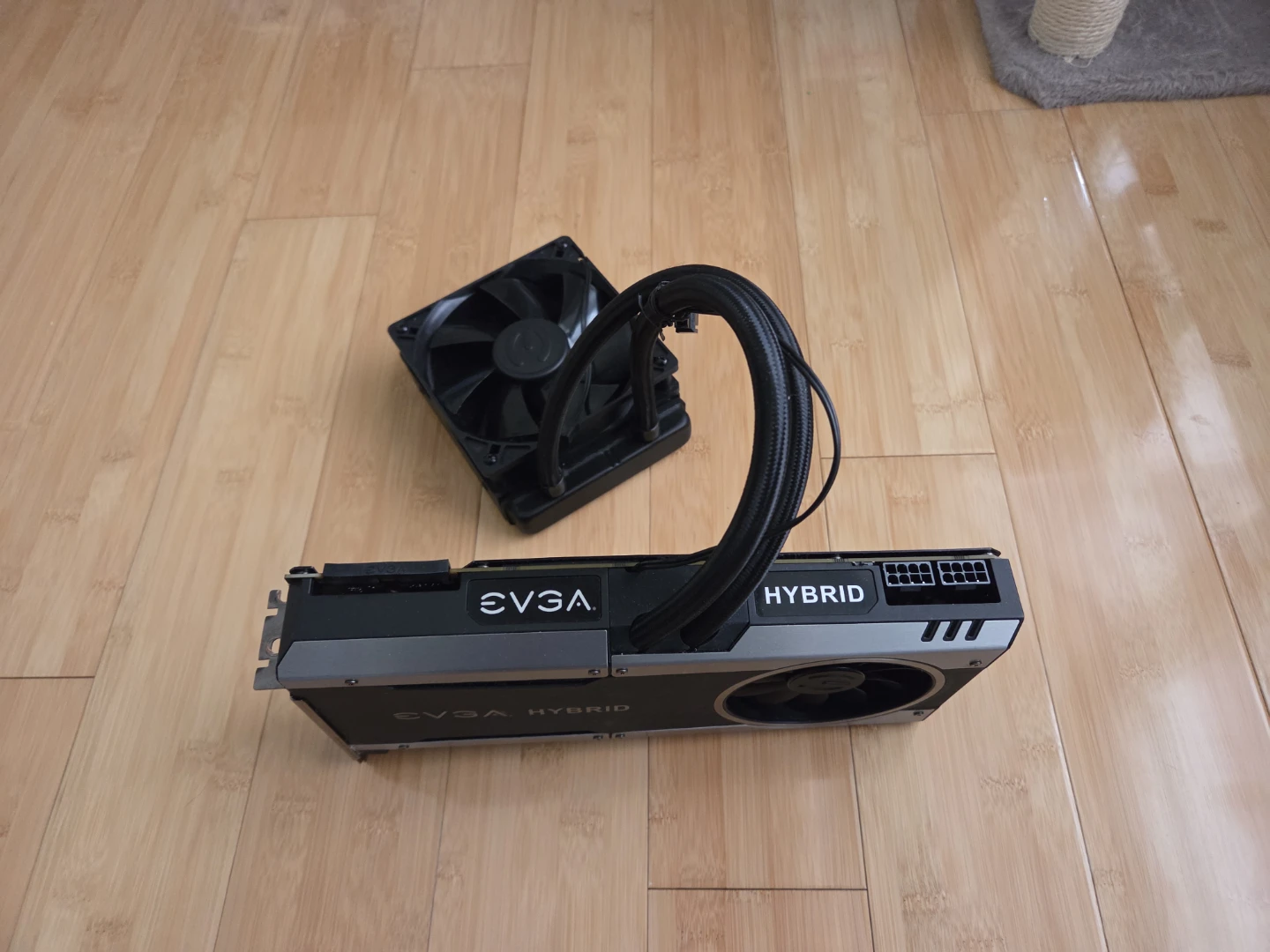 EVGA GeForce GTX 1070 HYBRID Graphics Card - photo 3