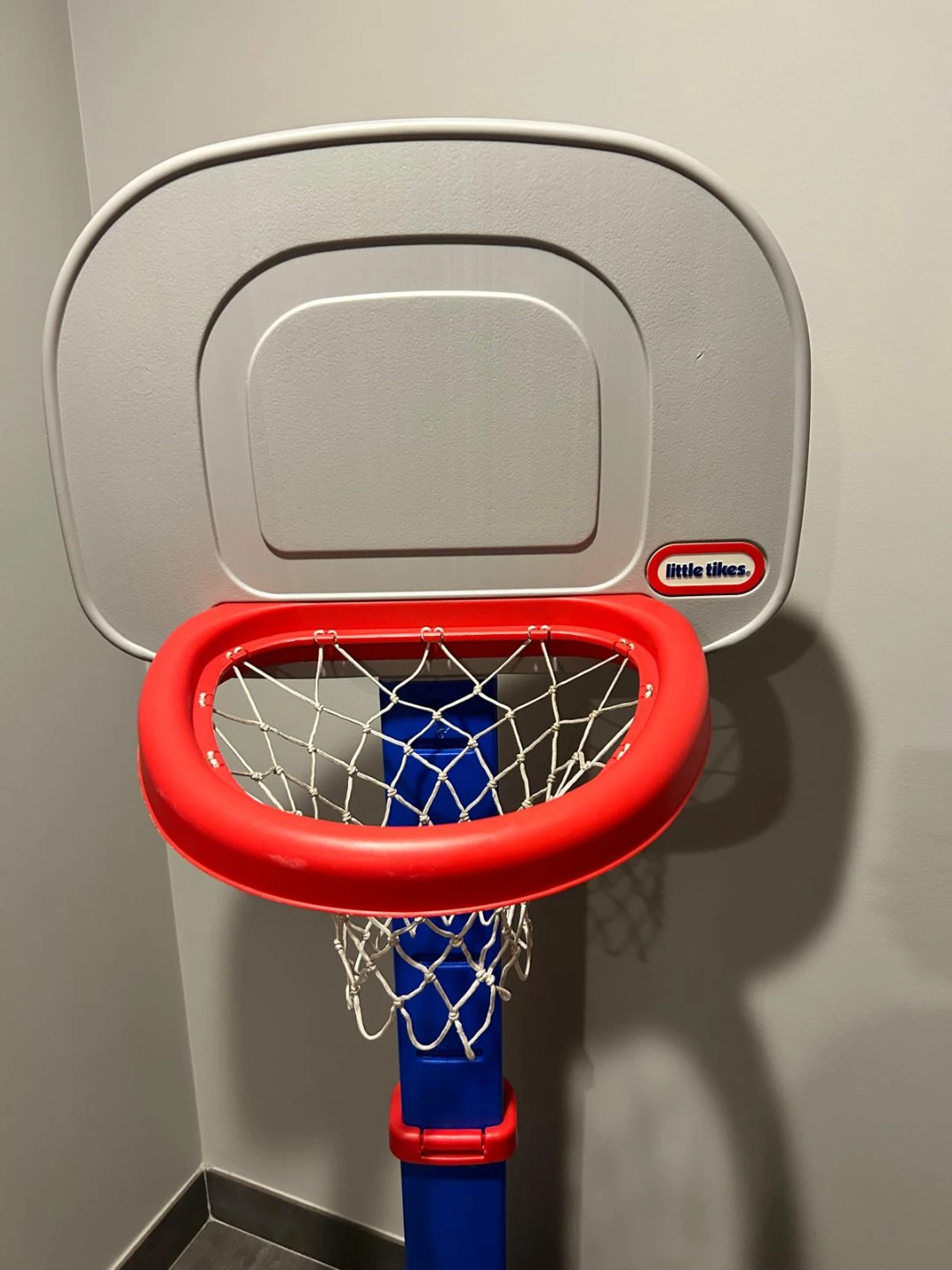 Little Tikes Basketball Hoop