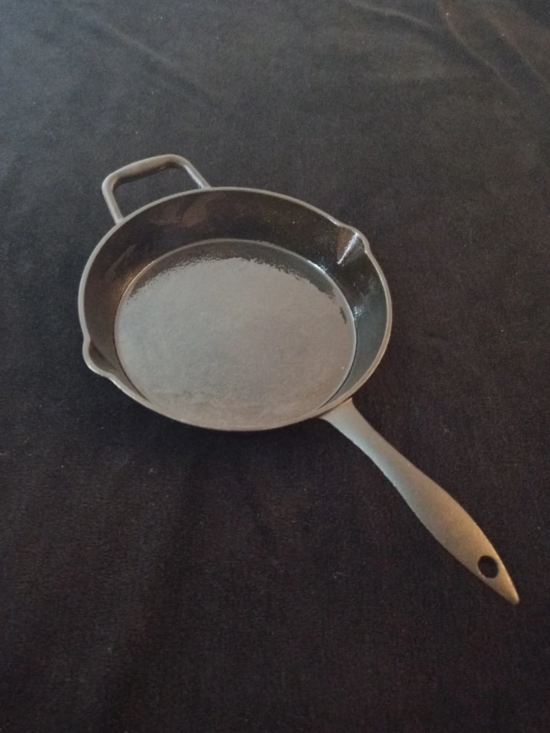 Lodge Cast Iron Skillet⚽