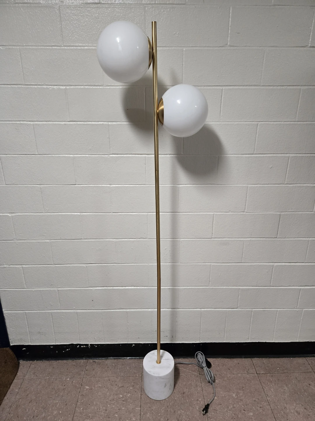 JONATHAN Y Brass 2-Globe Floor Lamp - Marble Base