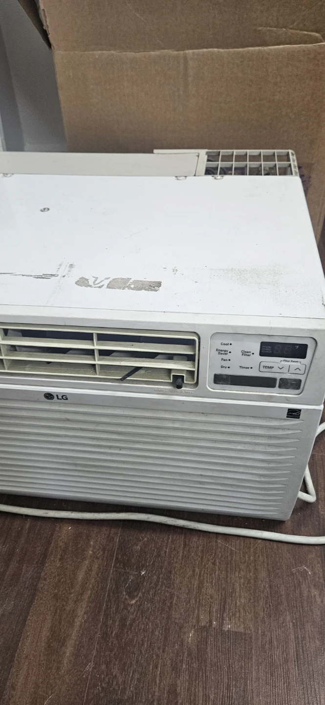 208-230 V LG LT1036CERy7 Window Air Conditioner - photo 3