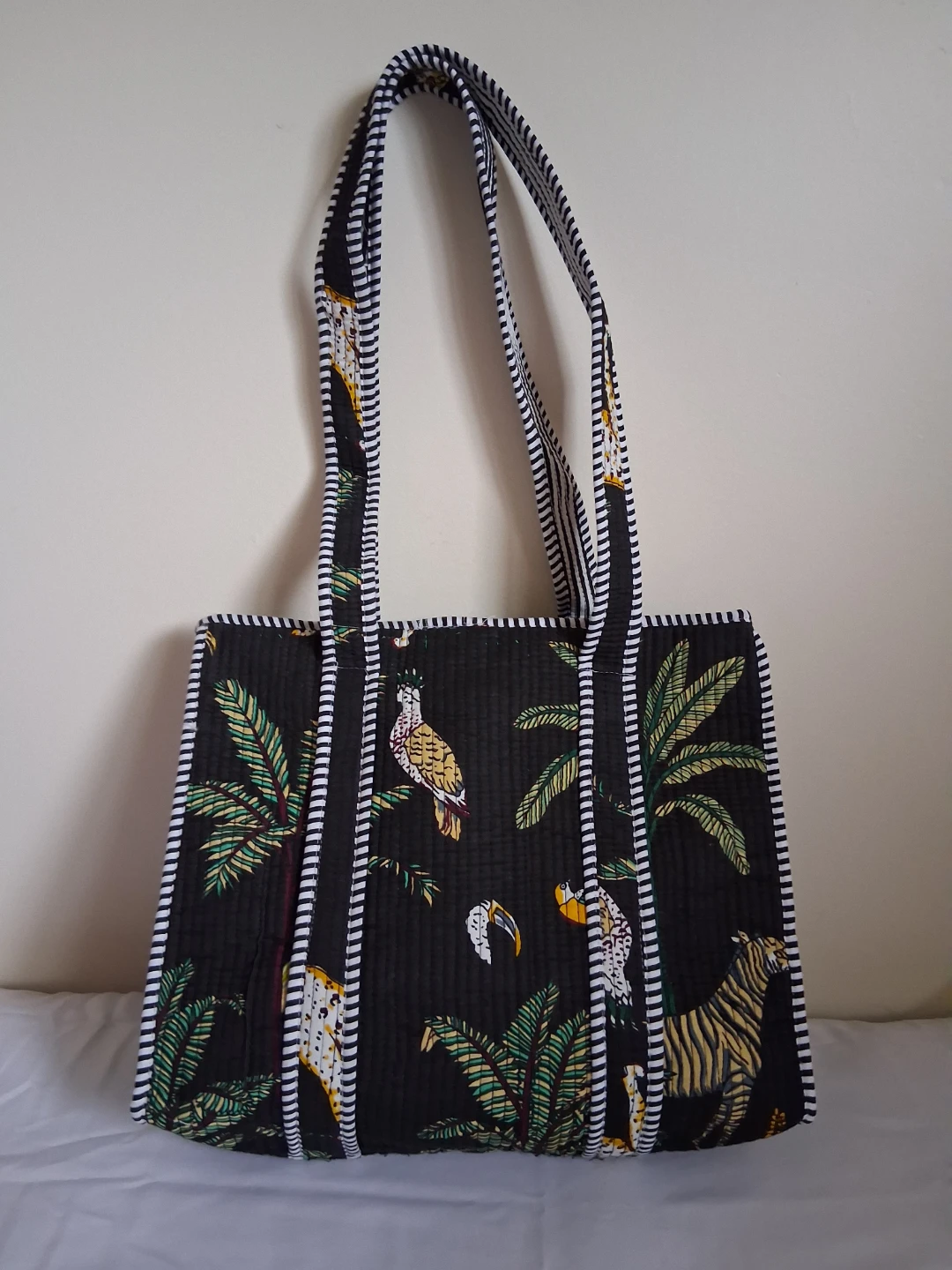 Quilted Black Tote Bag with Tropical Print - photo 5