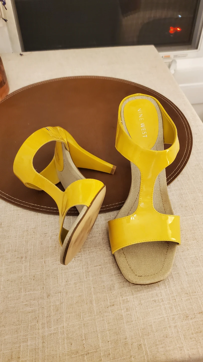 Nine West Yellow Patent Heels - photo 4