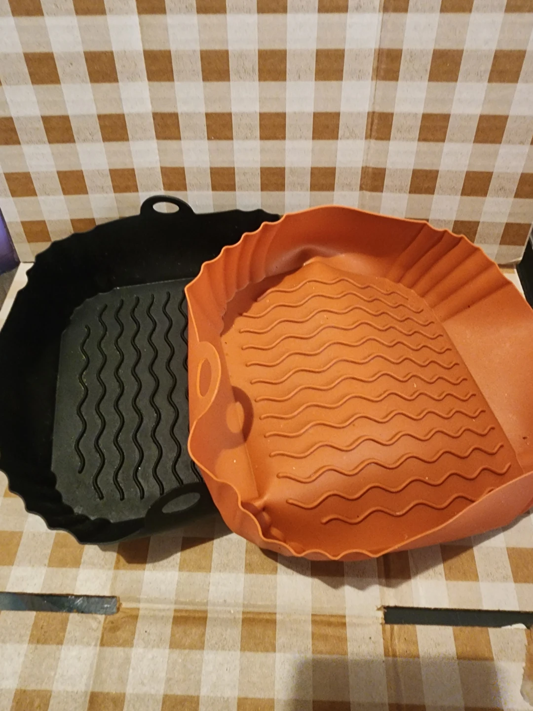 2 Air Fryer Silicone Liners (Black & Orange)