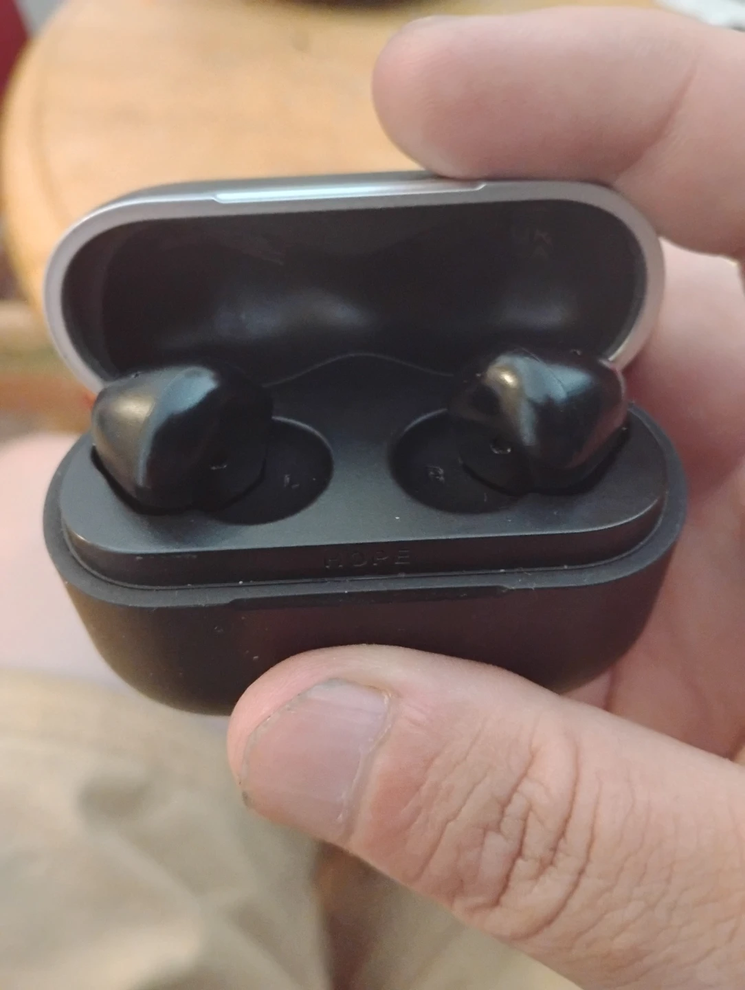 Black Wireless Earbuds