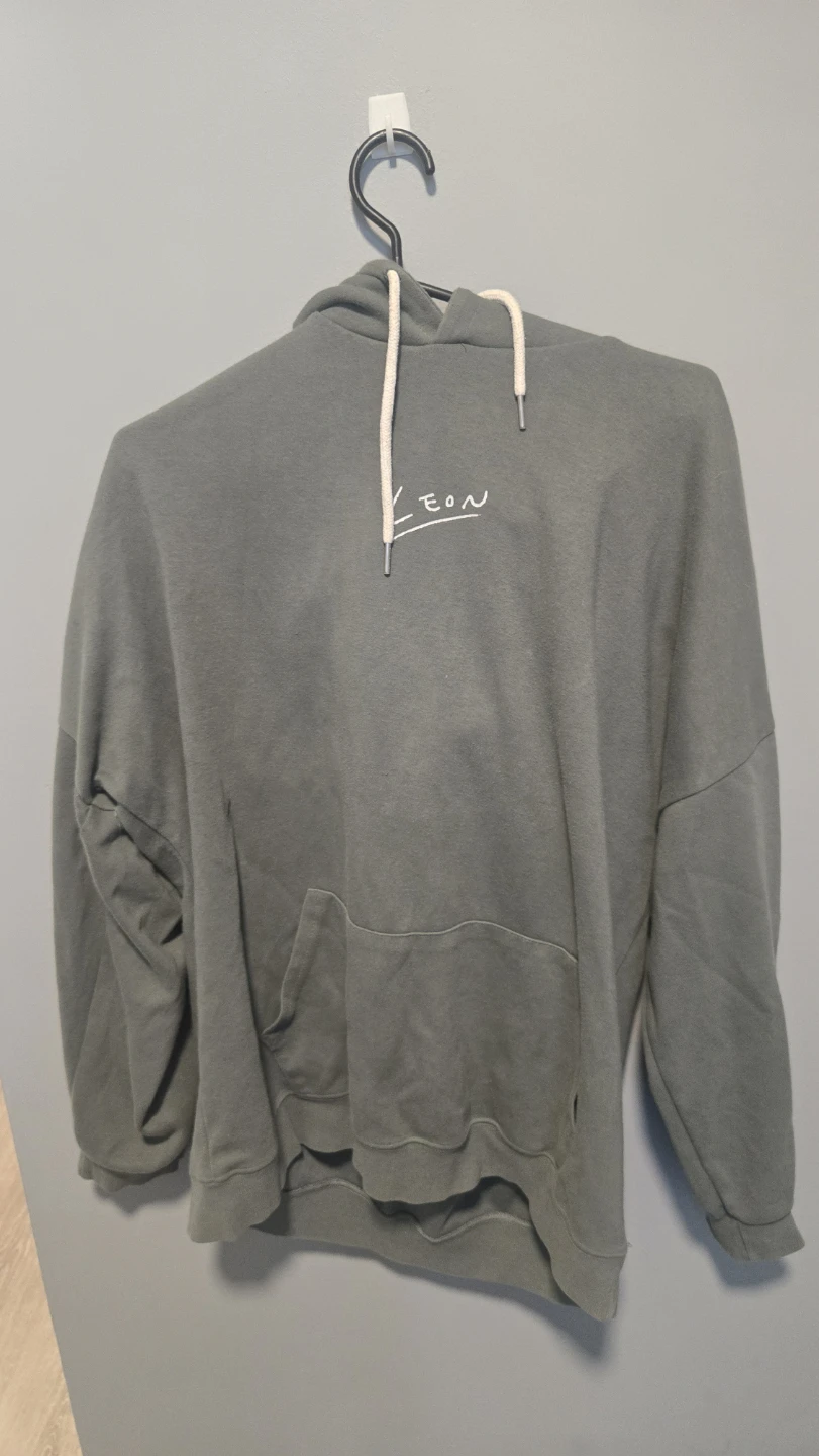 Leon Hoodie - Need gone ASAP