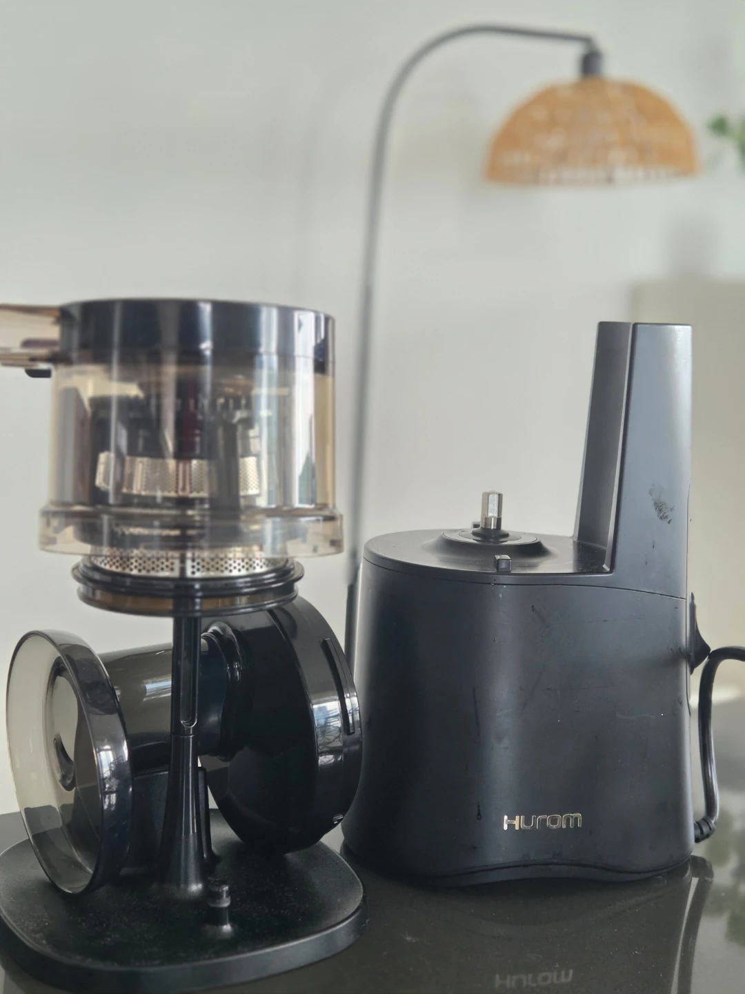 Hurom Slow Juicer Alpha-Lever Matt Black - photo 2
