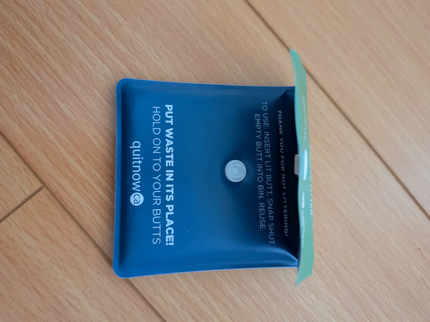 QuitNow Pocket Ashtrays - photo 2