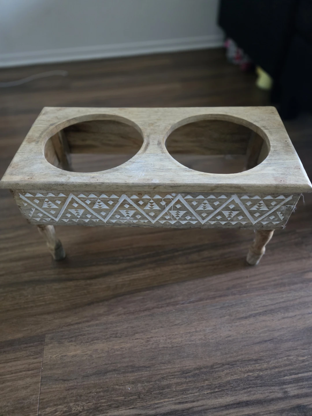 Wooden Double Pet Bowl Stand with Decorative Carving