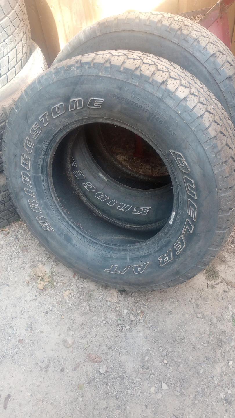 2 Bridgestone Dueler A/T Tires P265/70R17
