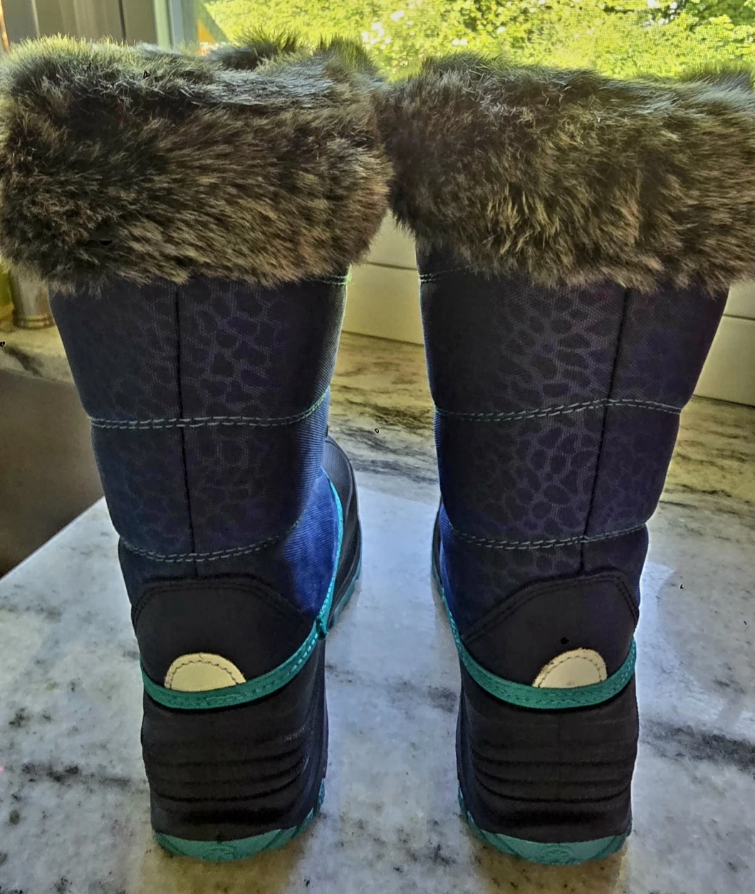 Kamik Kids Waterproof Insultated Snow Boots Size 2 - photo 2