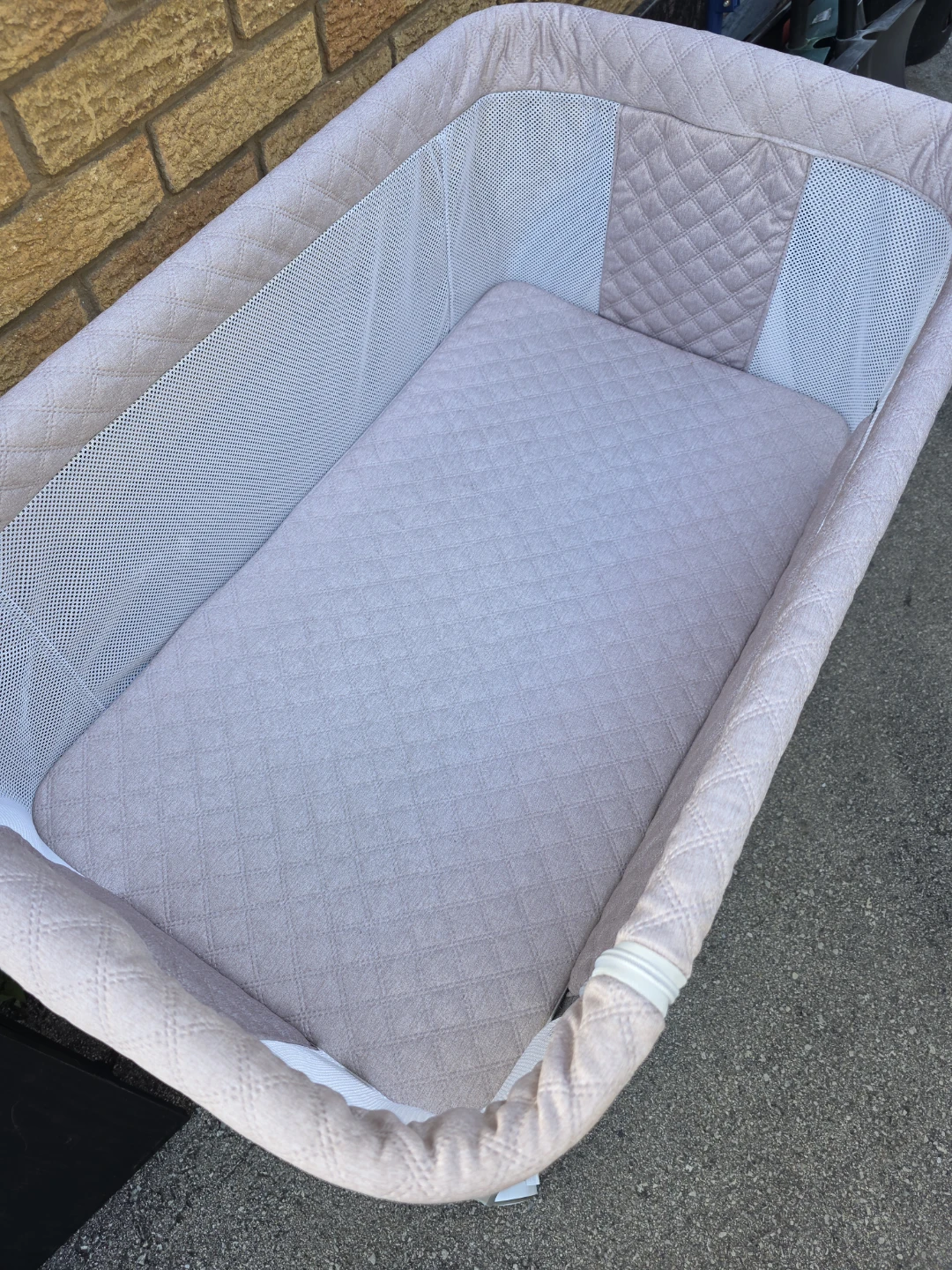 Portable Bassinet with Wheels - photo 3