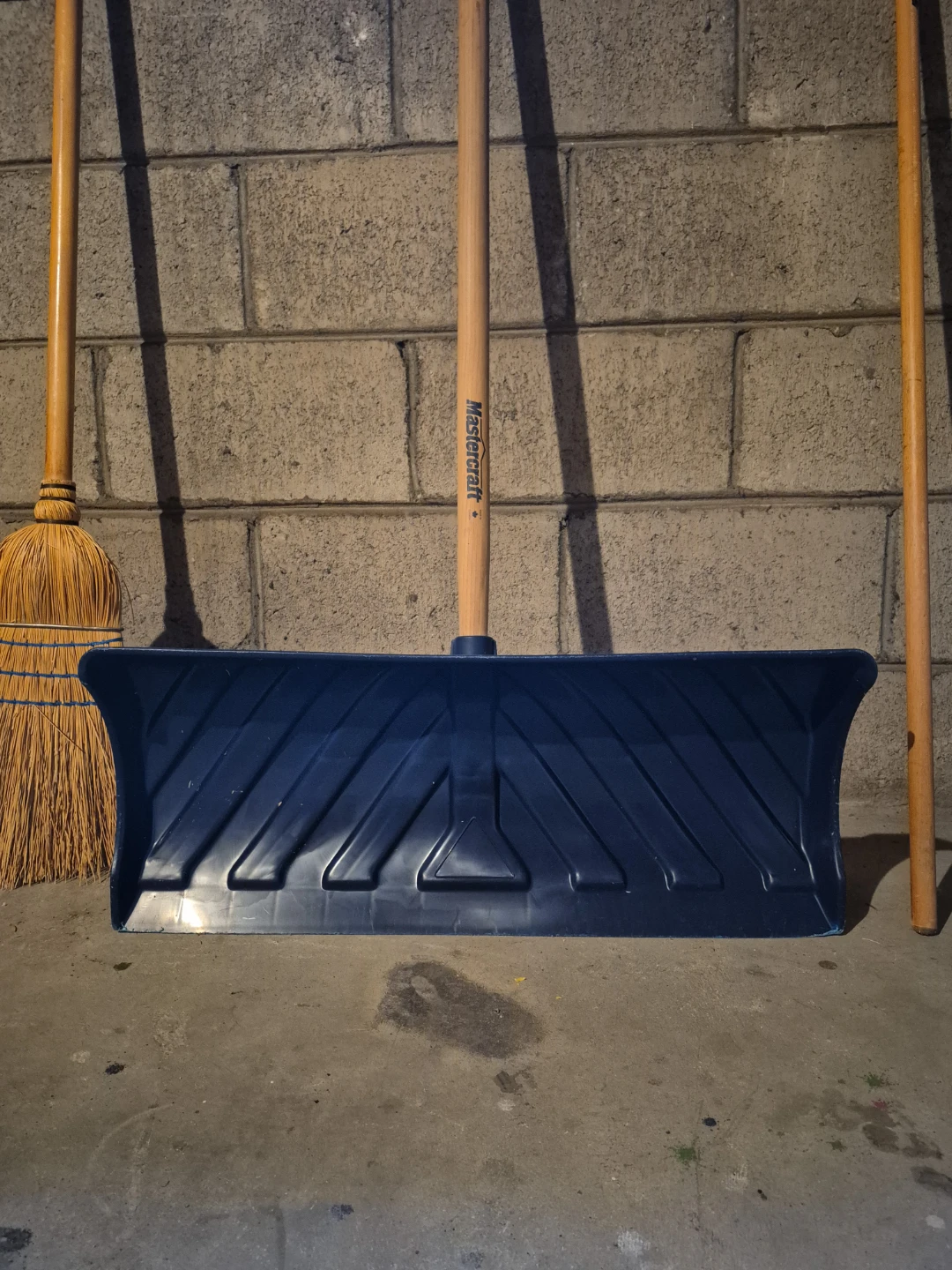 Rake, Snow Shovel, Straw Broom - photo 3