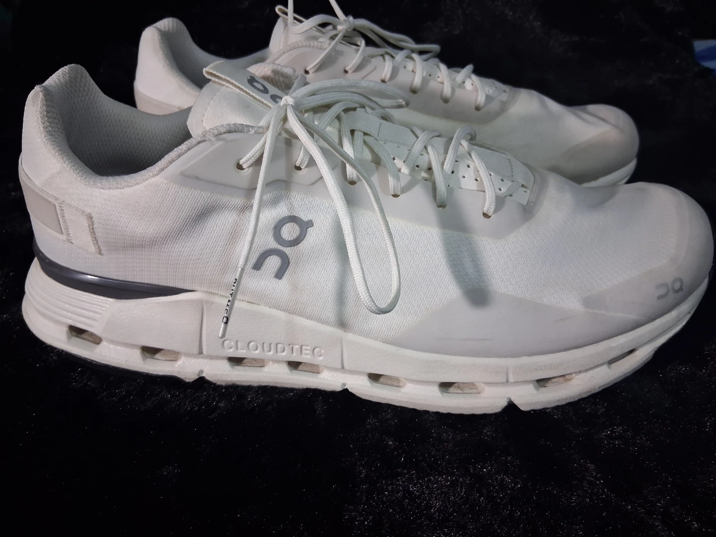 ON CloudTec Running Shoes