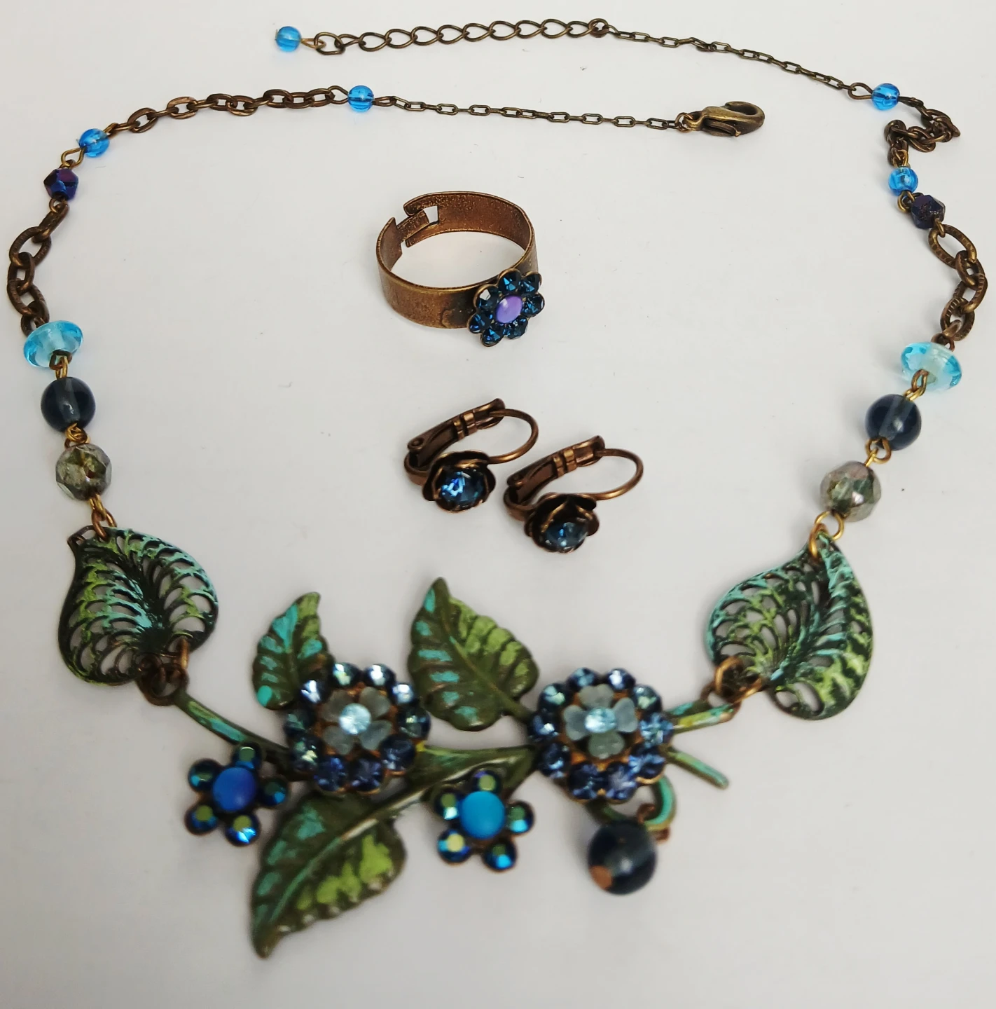 Jewellery Set - Necklace, Earrings, and Ring - photo 5