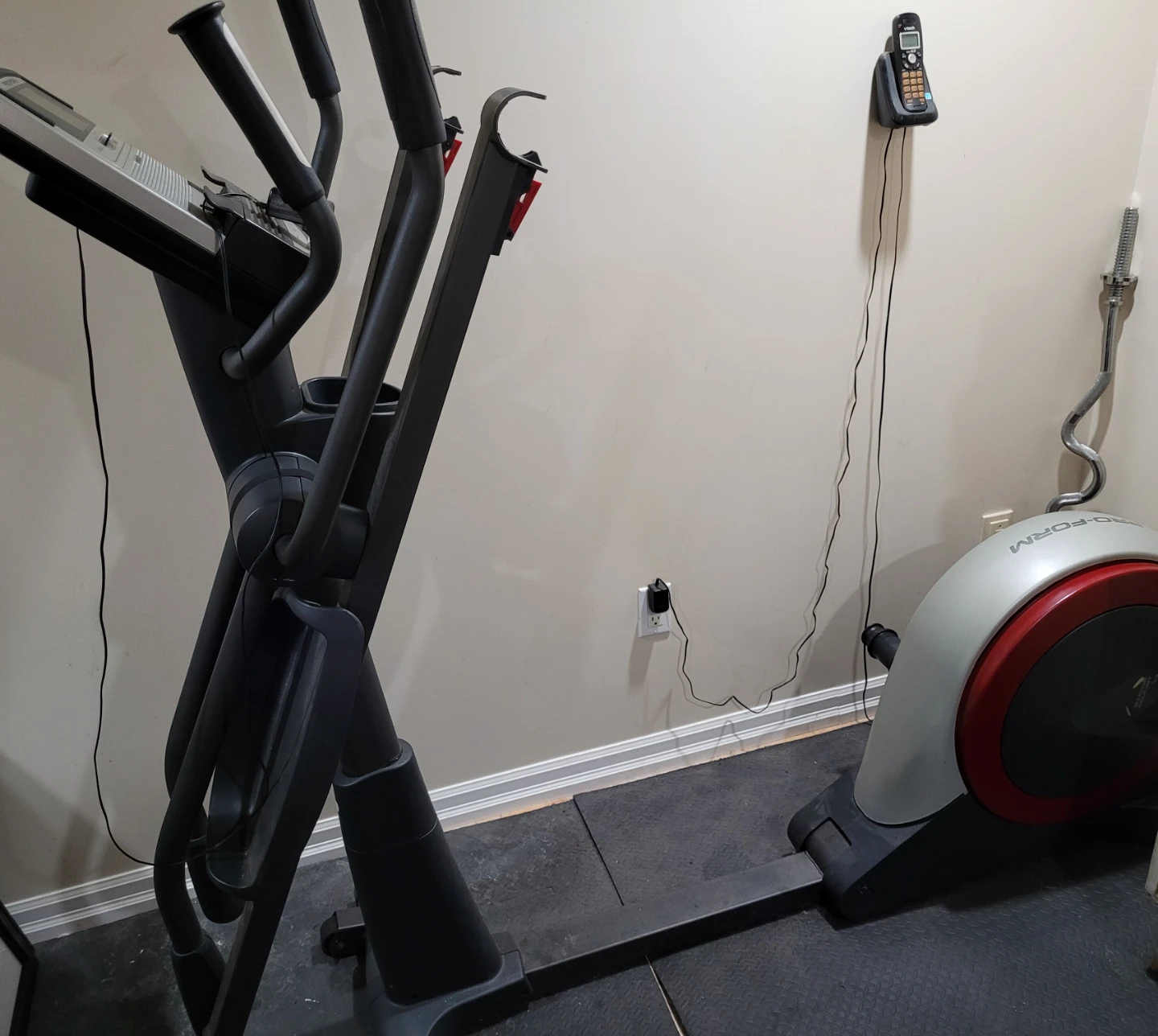 Pro-Form Elliptical Machine with iFit ⚽ - photo 4