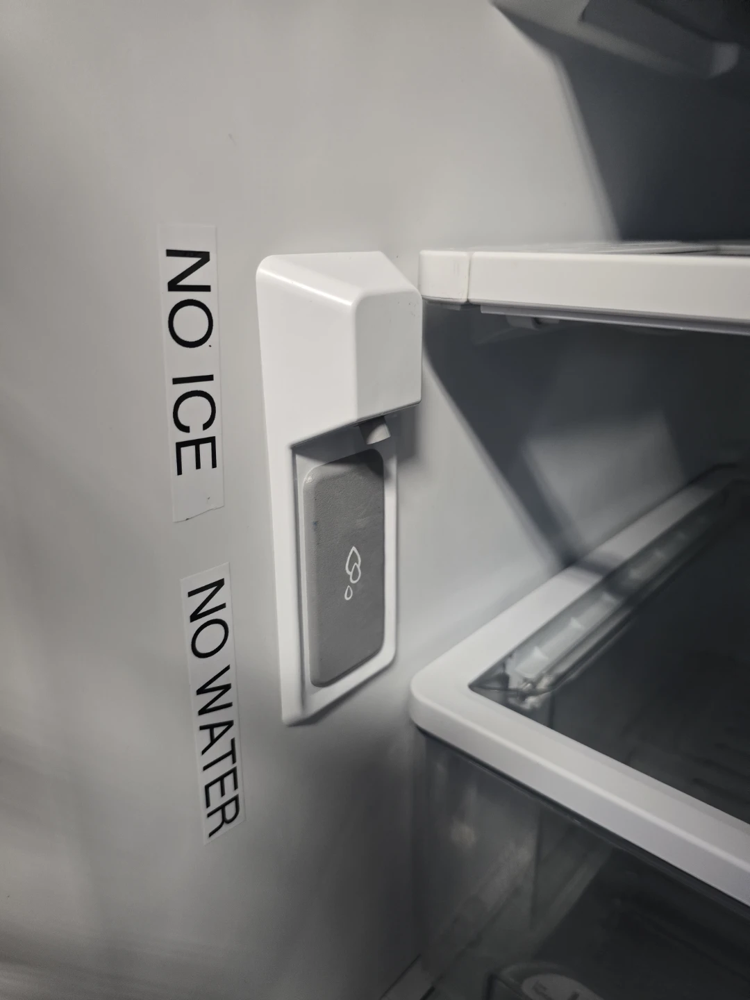 LG French Door Refrigerator - photo 5