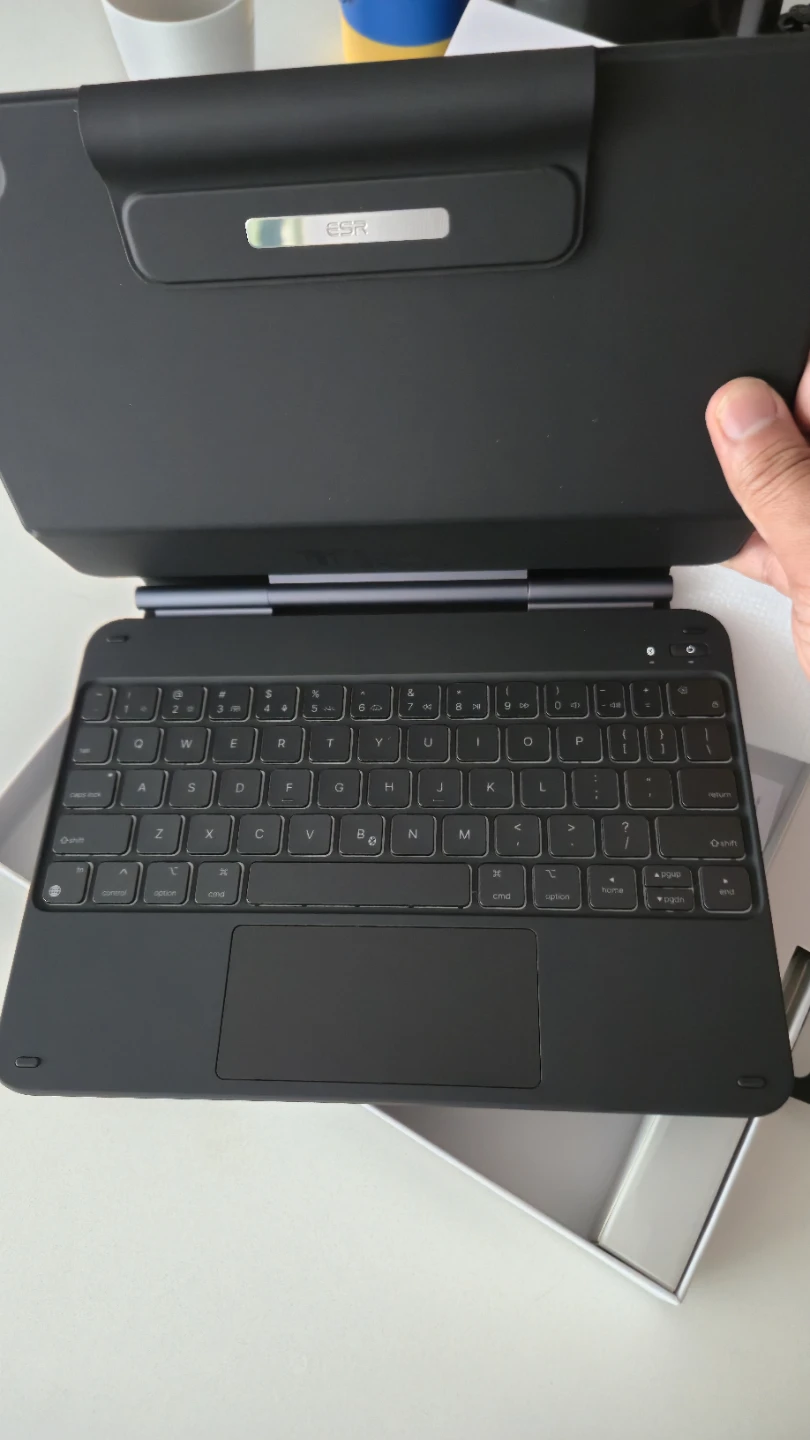 Keyboard Case for iPad A16 (11th Gen), iPad 10 (11th Gen) - photo 3