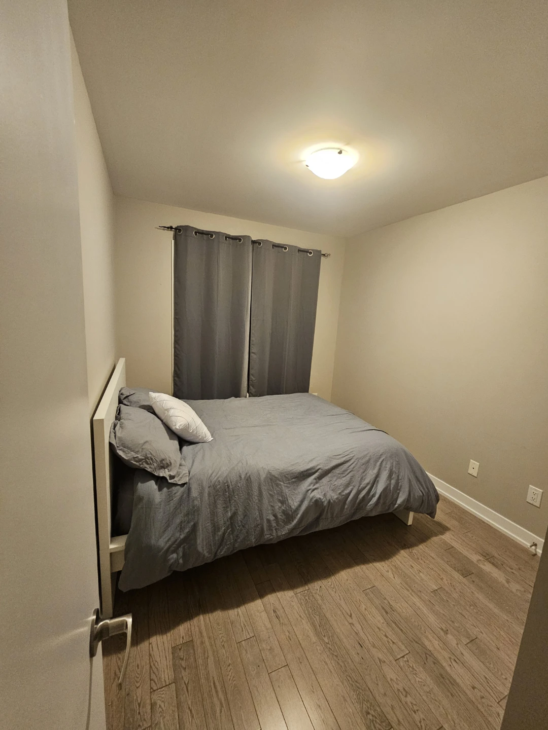 Room for rent in Vaughan - photo 2