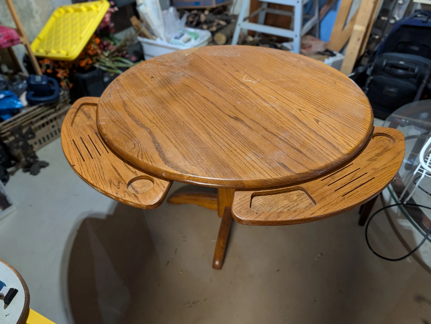 Table with Hidden Swivel Trays - photo 2