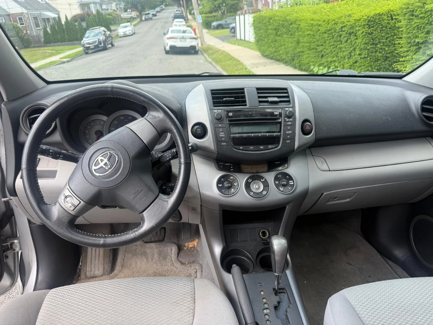 Silver Toyota RAV4 SUV - photo 2