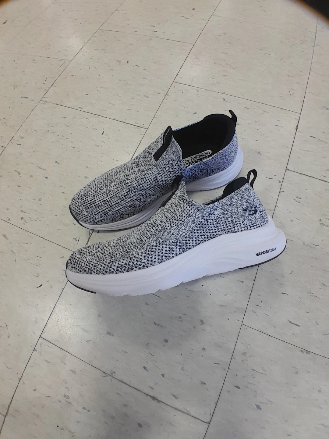 Skechers Men's Slip-On Sneakers Size 12 - photo 5