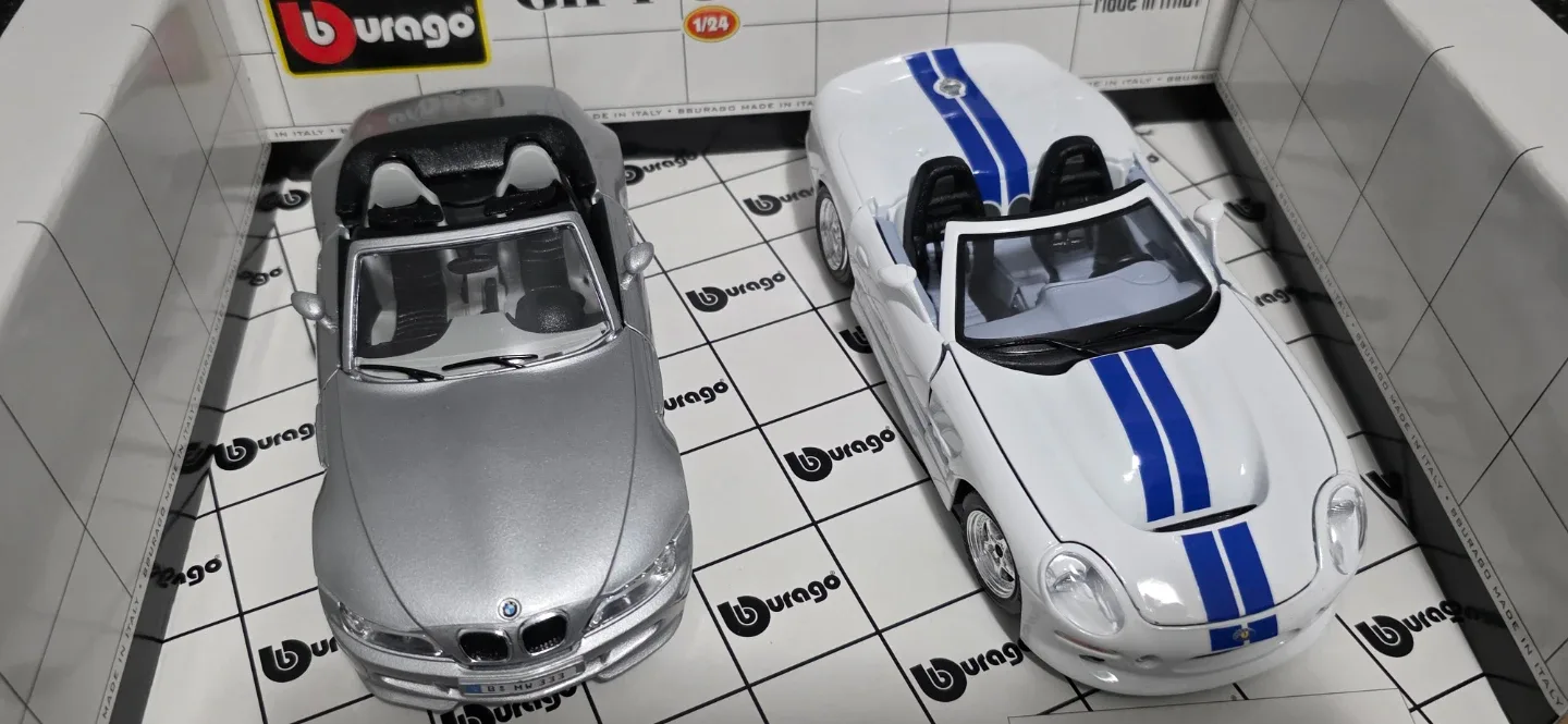 Bburago Gift Collection 1/24 Scale Die-Cast Cars⚽ - photo 4