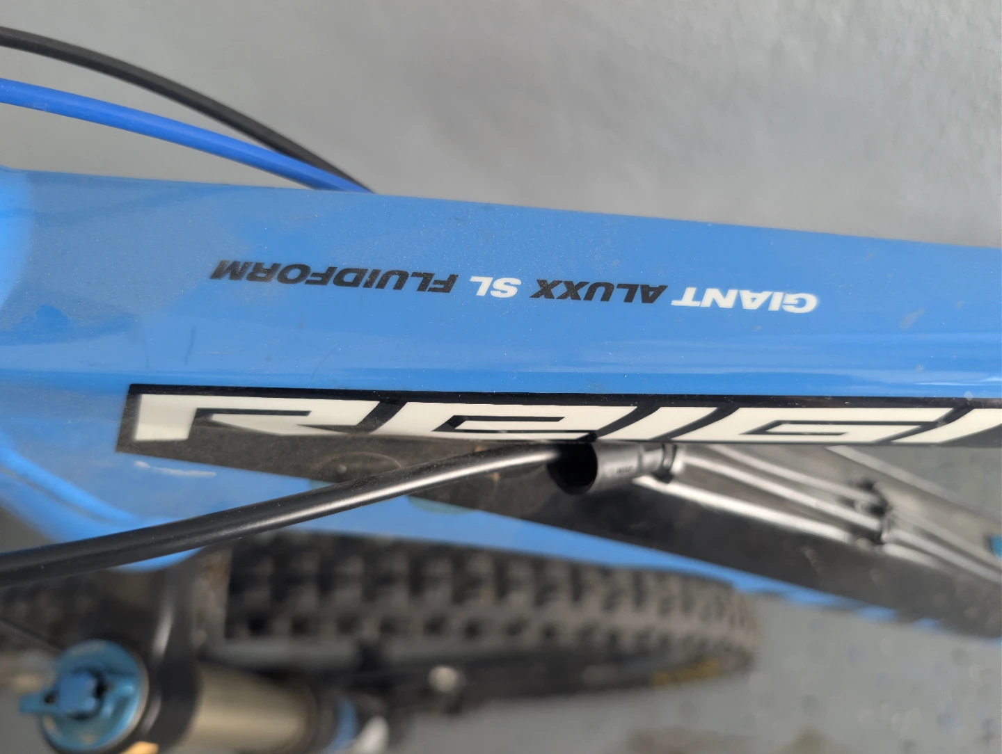 Giant Reign SL Fluidform Mountain Bike - photo 2