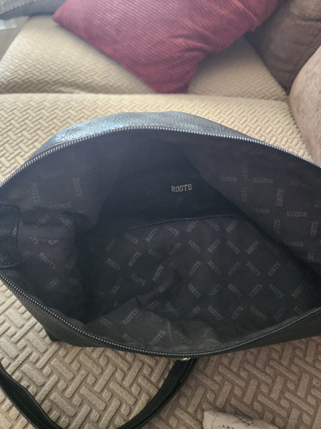 Roots Black Faux Leather Shoulder Bag - photo 3