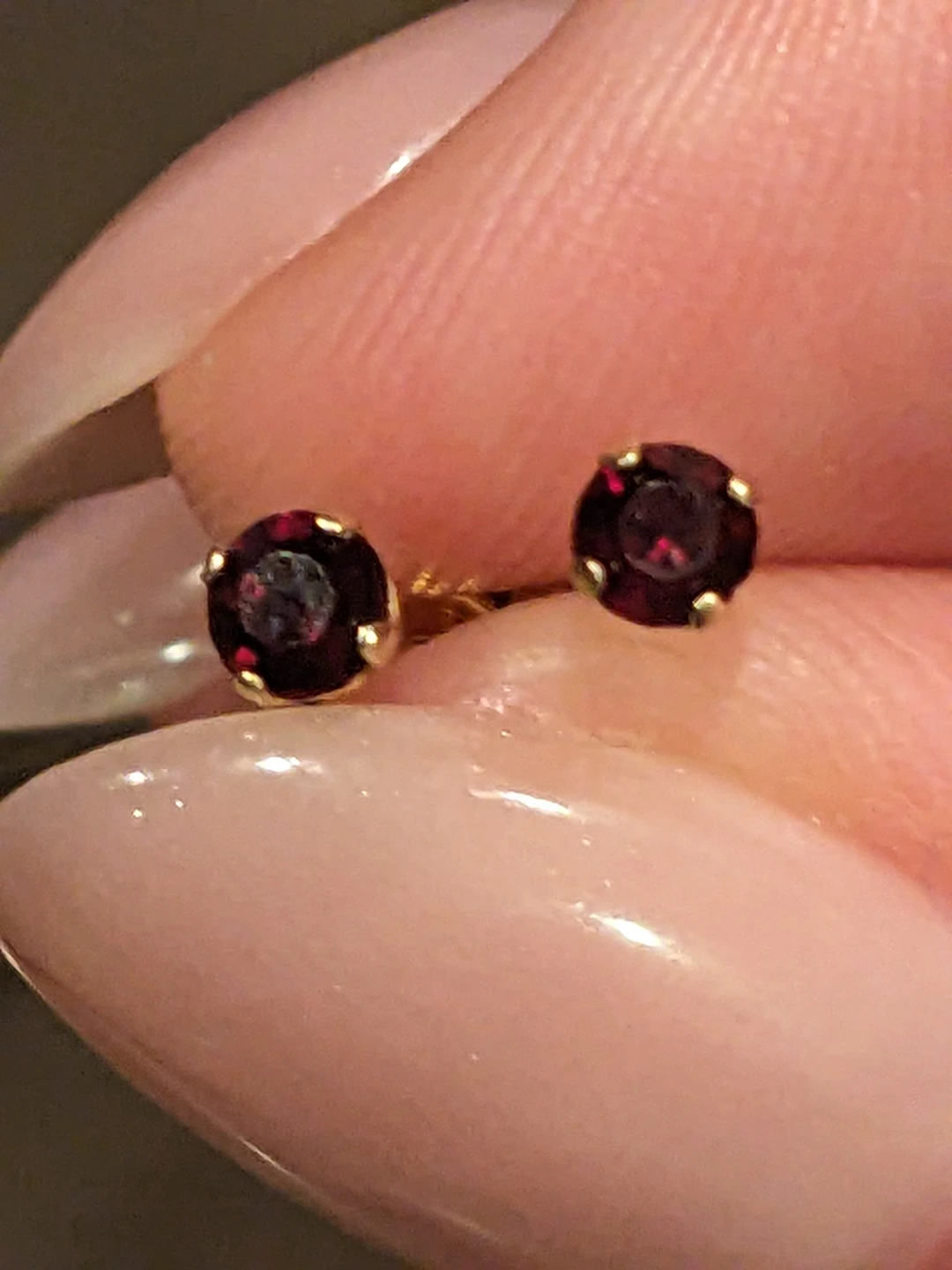 14K Yellow Gold Garnet Stud Earrings