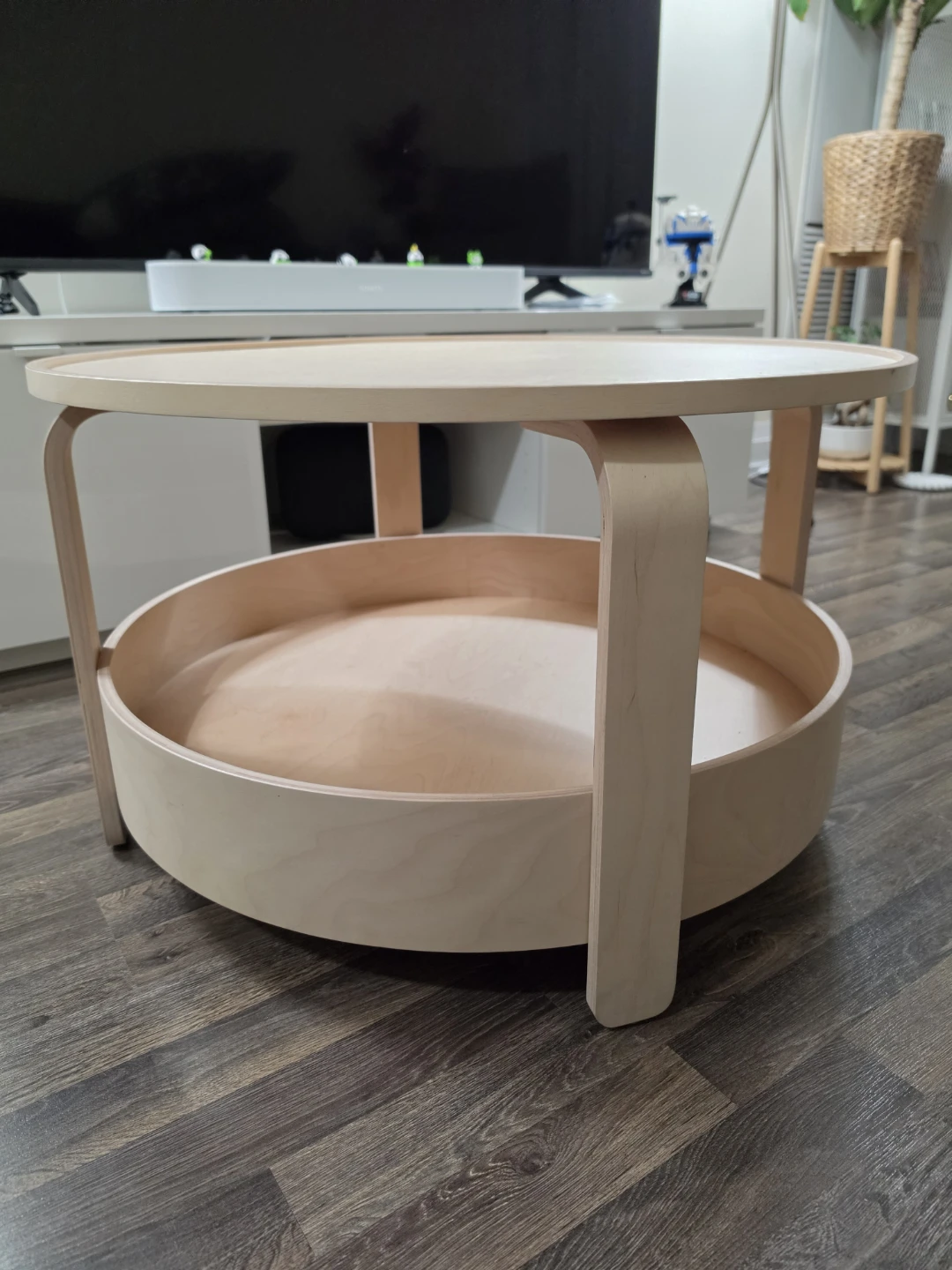 Borgeby Round Coffee Table