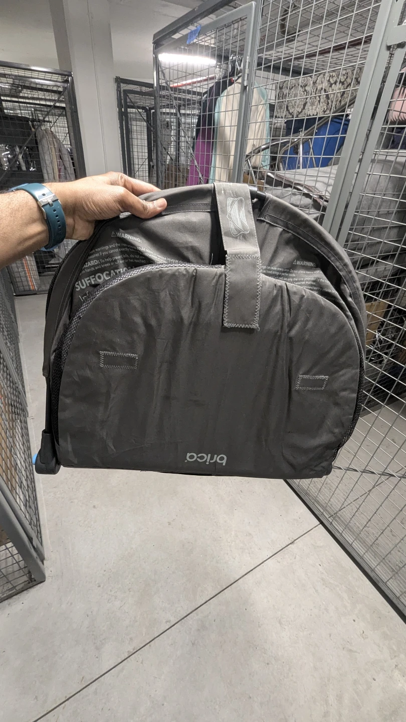 Brica SUFFOCATOO Portable Bassinet