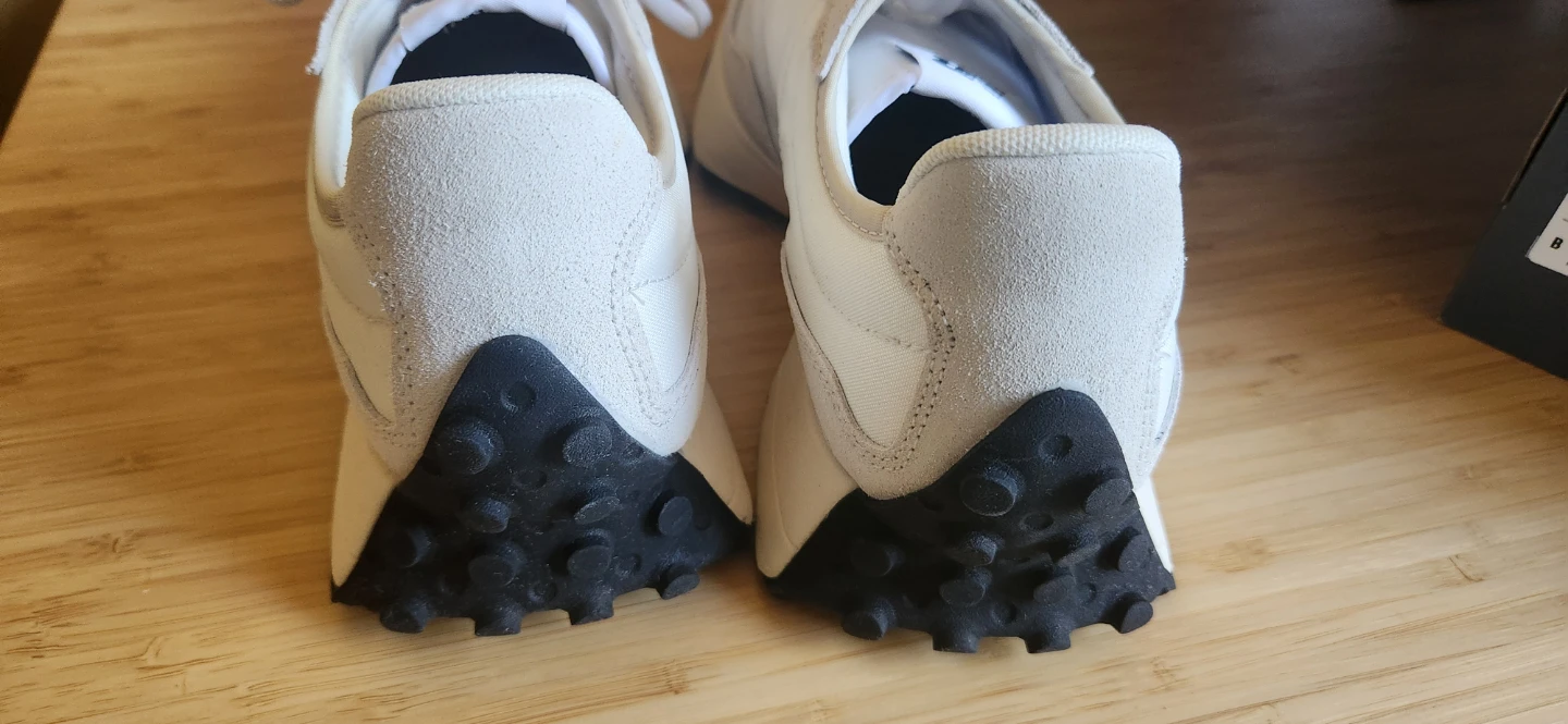 New Balance 327 Sneakers WS327FE White Size 9.5 - photo 3
