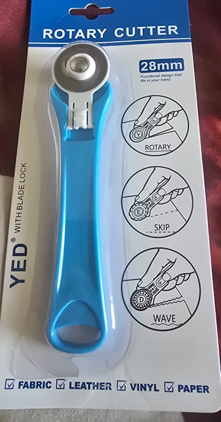 YED Rotary Cutter 28mm with Blade Lock⚽ - photo 3