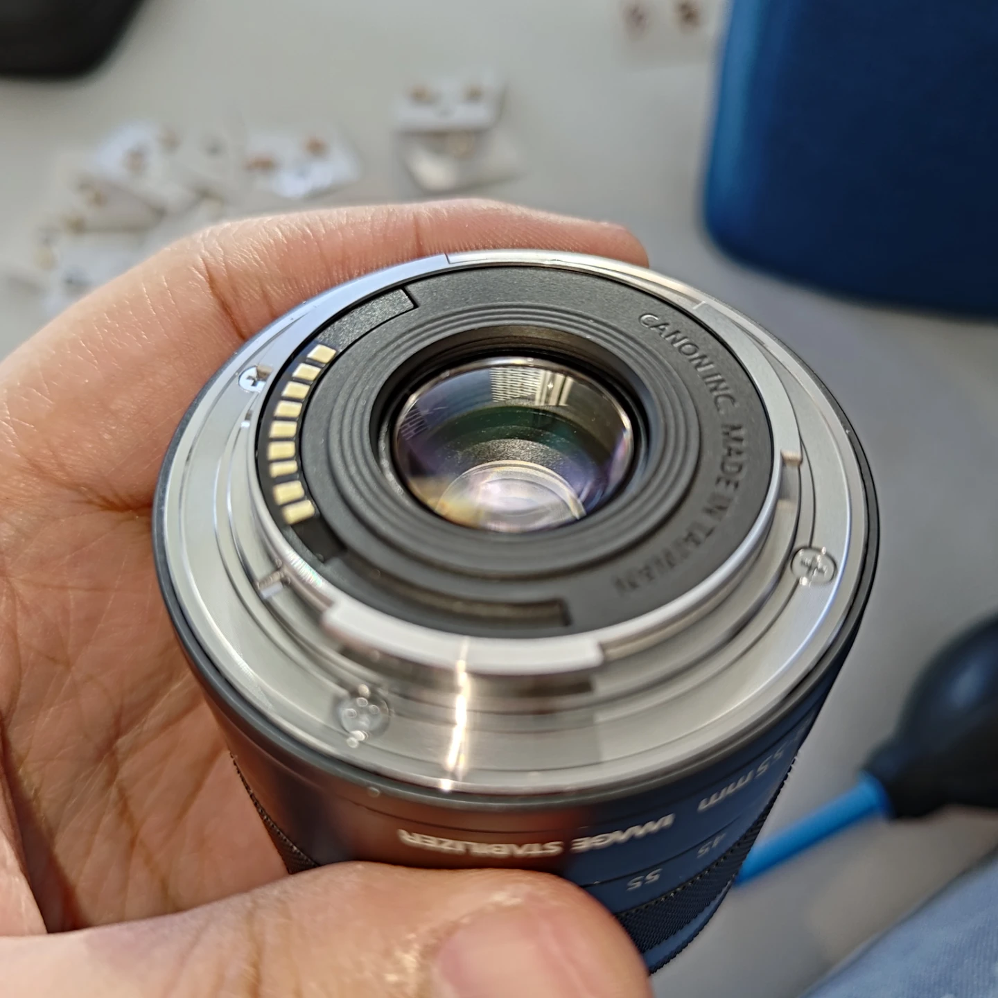 Canon EF-M 18-55mm f/3.5-5.6 IS STM Lens - photo 4