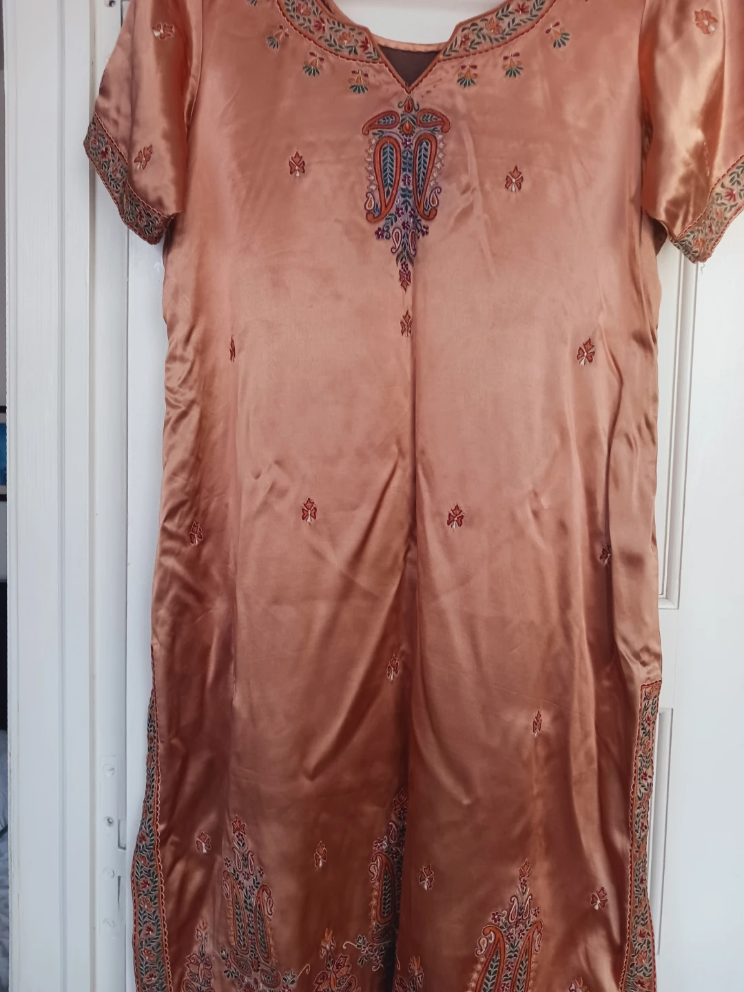 New !! Beautiful Indian Satin Silk Embroidered Tunic Top/ Dress - photo 5