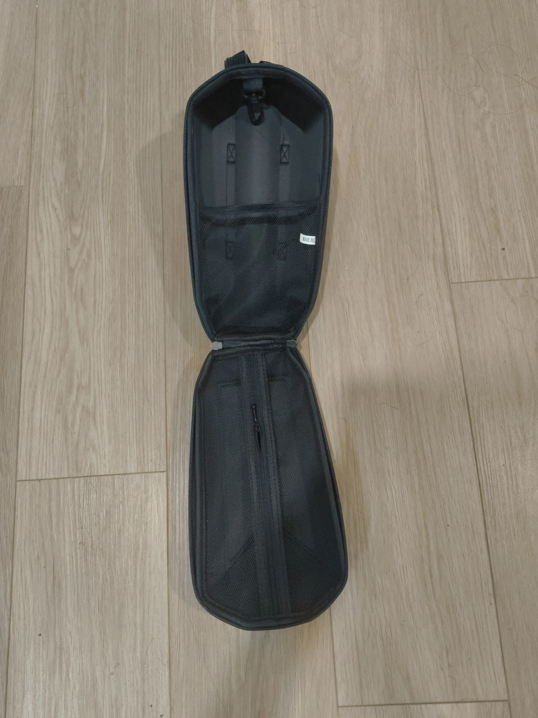 Black Bicycle Saddle Bag - photo 2
