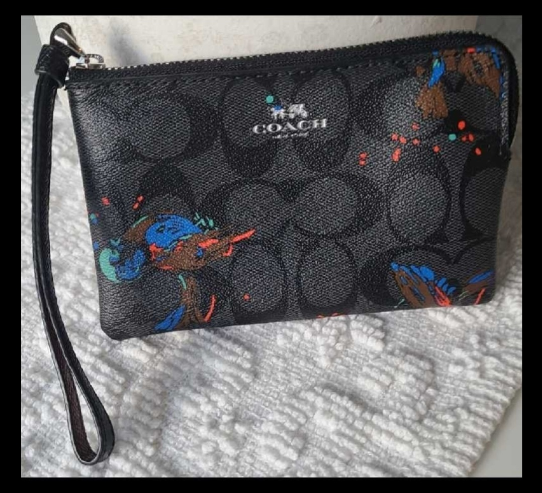 *NEW* COACH Wristlet/Wallet
