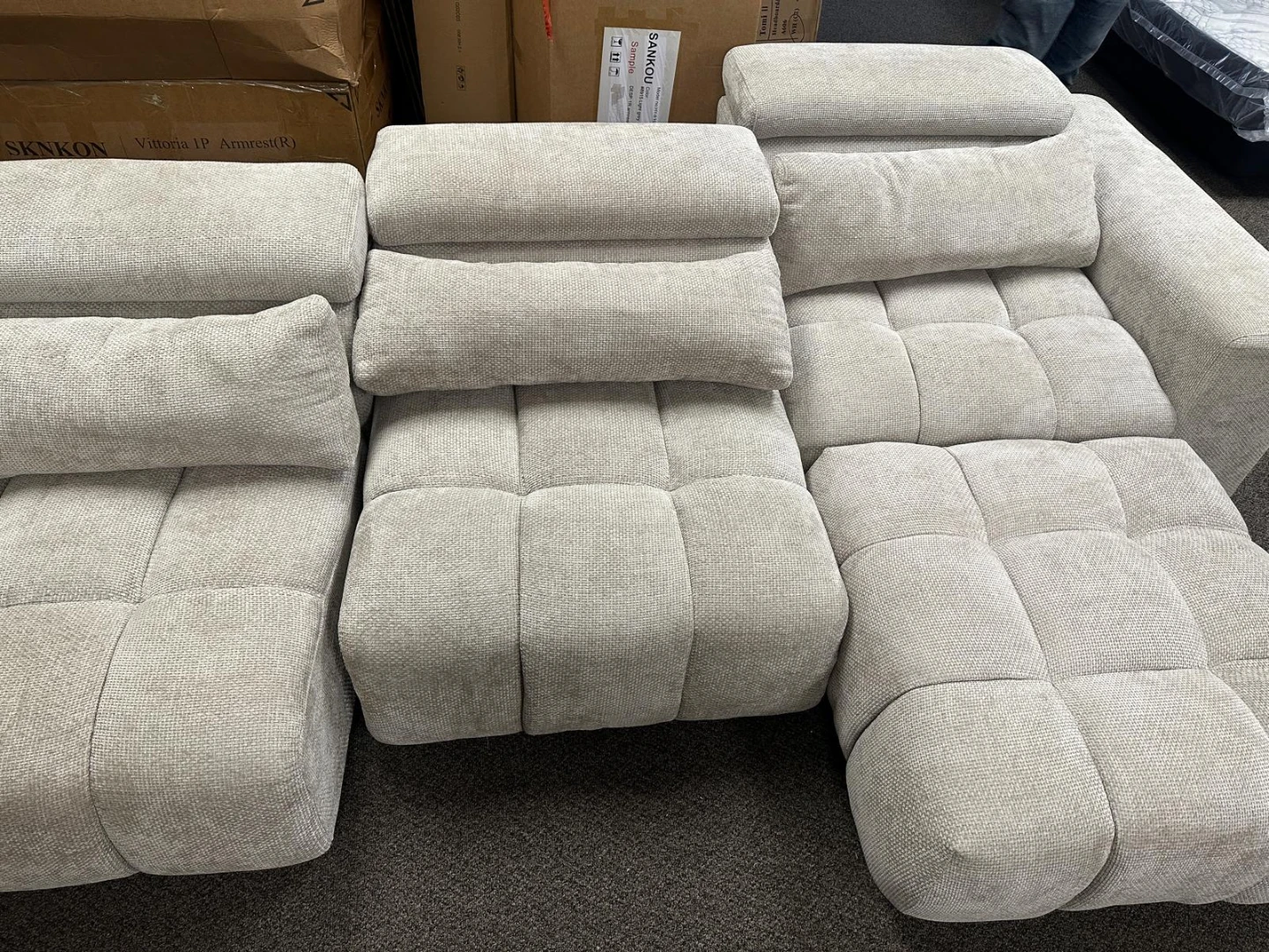 Modern 5-Seater Couch – Brand New - photo 5