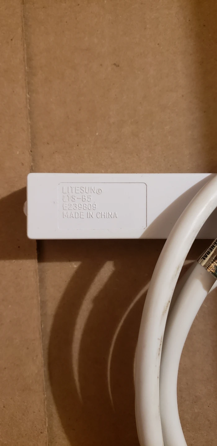 ⚽ Litesun 80" Power Bar Extension Cord - photo 2