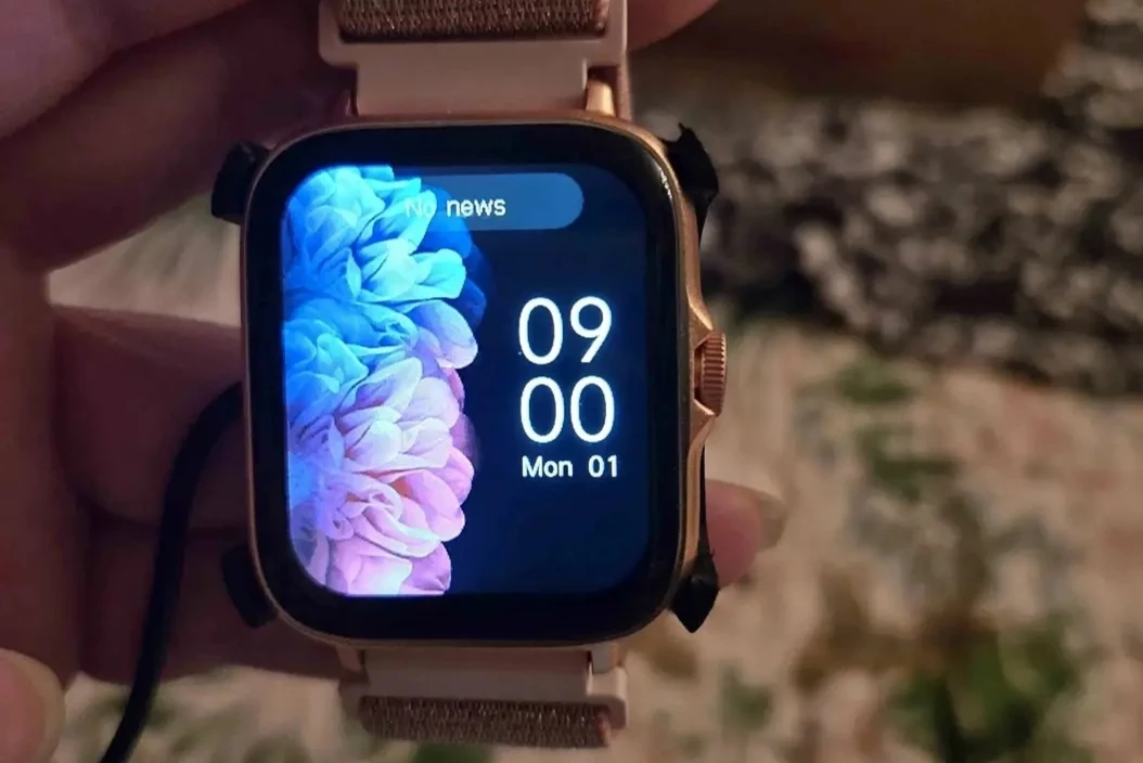 Smart Watch with Multiple Bands