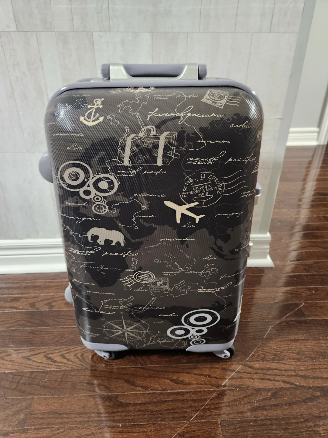 Pierre Cardin Hardside Carry-On Suitcase - photo 2